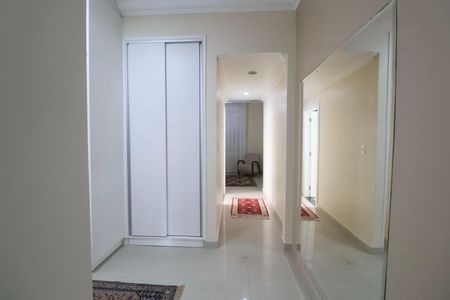 Apartamento para alugar com 220m², 5 quartos e 2 vagas Suíte