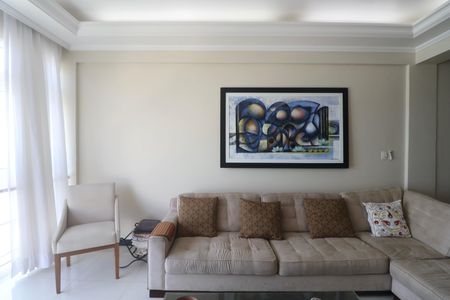 Apartamento para alugar com 220m², 5 quartos e 2 vagasSala