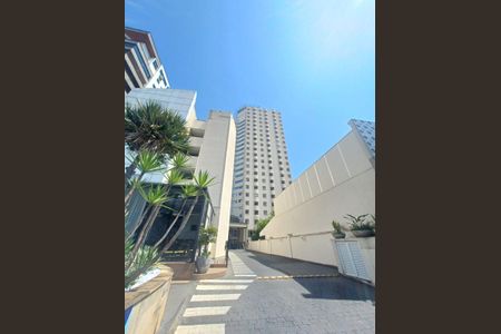 Apartamento à venda com 44m², 1 quarto e 1 vaga Apartamento à venda com 44m², 1 quarto e 1 vagaFachada