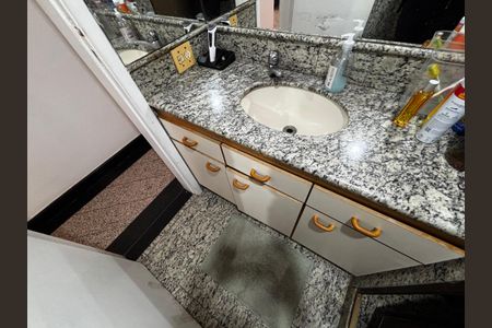 Apartamento à venda com 91m², 3 quartos e 2 vagasBanheiro