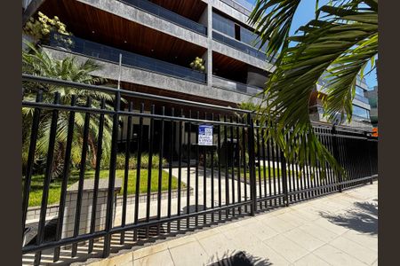 Apartamento à venda com 91m², 3 quartos e 2 vagasFachada