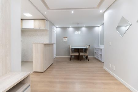 Sala de apartamento para alugar com 2 quartos, 51m² em Jardim Santa Emília, São Paulo