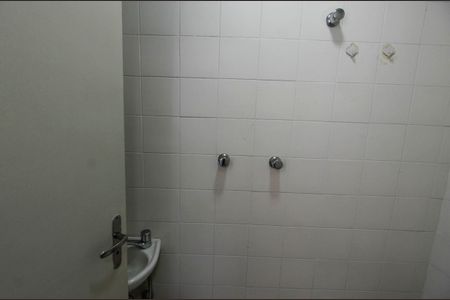 Apartamento para alugar com 70m², 2 quartos e 1 vaga Apartamento para alugar com 70m², 2 quartos e 1 vagaBanheiro de Serviço