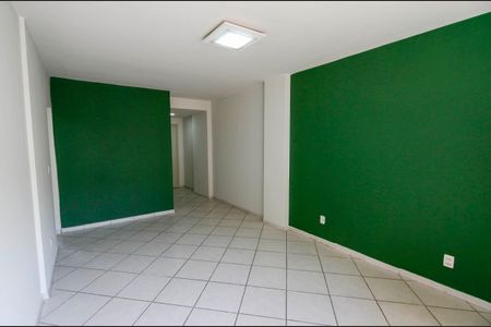 Apartamento para alugar com 70m², 2 quartos e 1 vaga Apartamento para alugar com 70m², 2 quartos e 1 vagaSala
