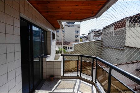 Sala de apartamento para alugar com 2 quartos, 70m² em Vila Isabel, Rio de Janeiro