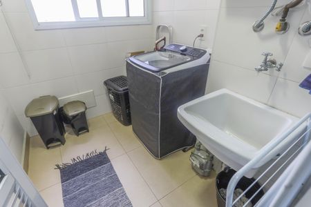 Apartamento à venda com 105m², 3 quartos e 2 vagas Apartamento à venda com 105m², 3 quartos e 2 vagasÁrea de serviço