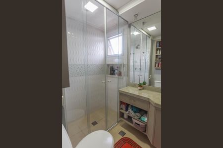 Apartamento à venda com 105m², 3 quartos e 2 vagas Apartamento à venda com 105m², 3 quartos e 2 vagasBanheiro da suíte 1