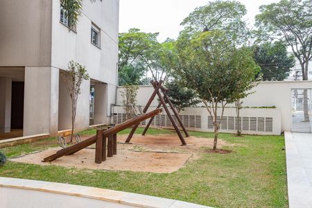 Apartamento à venda com 105m², 3 quartos e 2 vagas Apartamento à venda com 105m², 3 quartos e 2 vagasÁrea comum - Playground
