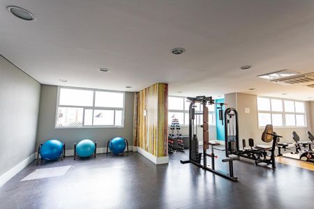 Apartamento à venda com 105m², 3 quartos e 2 vagas Apartamento à venda com 105m², 3 quartos e 2 vagasÁrea comum - Academia