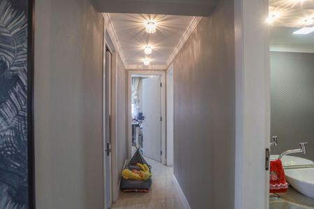 Apartamento à venda com 105m², 3 quartos e 2 vagas Apartamento à venda com 105m², 3 quartos e 2 vagasCorredor