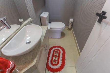 Apartamento à venda com 105m², 3 quartos e 2 vagas Apartamento à venda com 105m², 3 quartos e 2 vagasLavabo