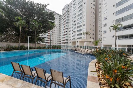 Apartamento à venda com 105m², 3 quartos e 2 vagas Apartamento à venda com 105m², 3 quartos e 2 vagasÁrea comum - Piscina