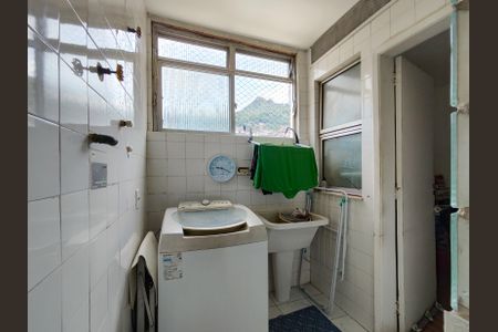 Apartamento à venda com 75m², 2 quartos e 1 vagaÁrea de Serviço