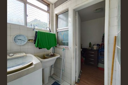 Apartamento à venda com 75m², 2 quartos e 1 vagaÁrea de Serviço