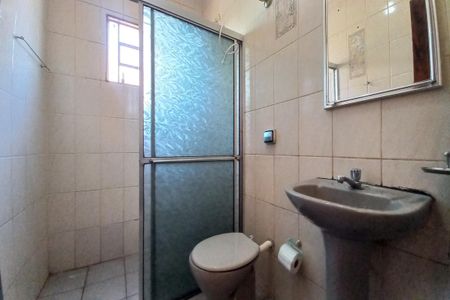 Casa à venda com 200m², 4 quartos e 4 vagasBanheiro