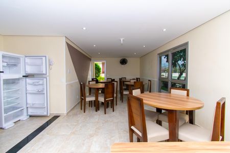 Apartamento à venda com 65m², 2 quartos e 1 vaga Apartamento à venda com 65m², 2 quartos e 1 vagaÁrea comum - Salão de festas