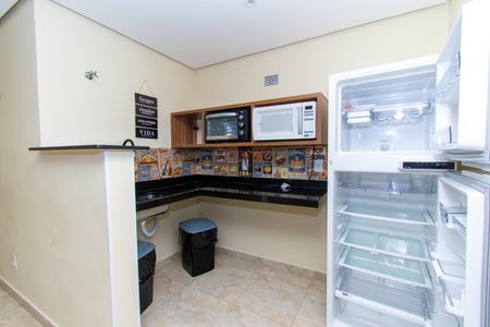 Apartamento à venda com 65m², 2 quartos e 1 vaga Apartamento à venda com 65m², 2 quartos e 1 vagaÁrea comum - Salão de festas