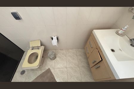 Banheiro de casa à venda com 3 quartos, 228m² em Vila Homero Thon, Santo André