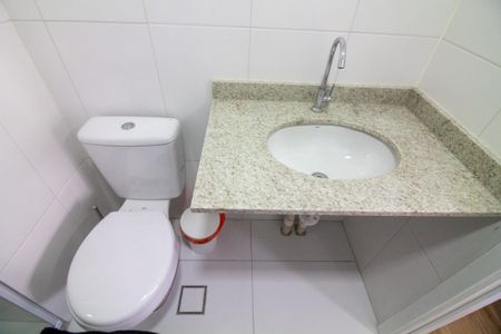 Banheiro de kitnet/studio à venda com 1 quarto, 30m² em Cidade Monções, São Paulo