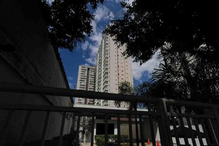 Apartamento à venda com 76m², 3 quartos e 1 vagaFachada