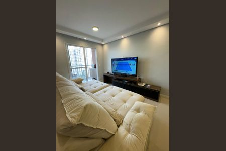 Sala de apartamento à venda com 2 quartos, 65m² em Vila Piratininga, São Paulo