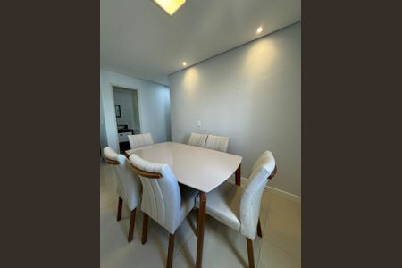 Apartamento à venda com 65m², 2 quartos e 1 vagaSala de Jantar