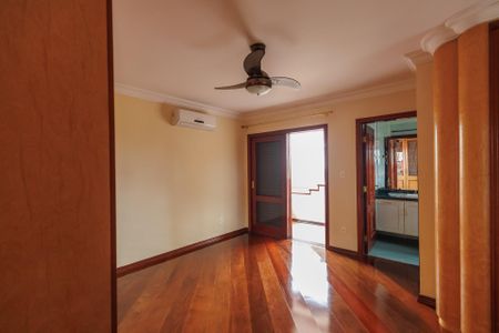 Casa de condomínio para alugar com 300m², 5 quartos e 2 vagasSuíte