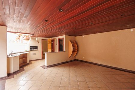 Casa de condomínio para alugar com 300m², 5 quartos e 2 vagasGaragem