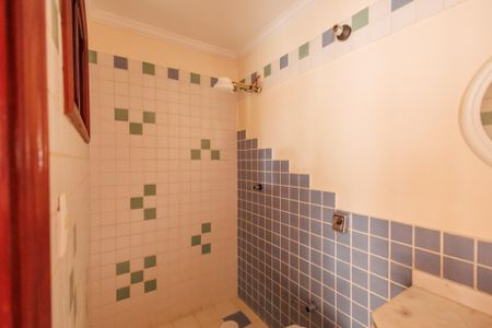 Casa de condomínio para alugar com 300m², 5 quartos e 2 vagasBanheiro da Área Gourmet