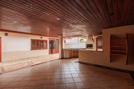 Casa de condomínio para alugar com 300m², 5 quartos e 2 vagasGaragem