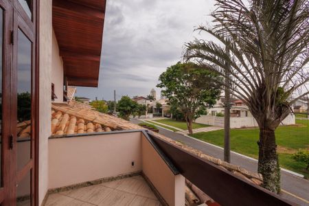 Casa de condomínio para alugar com 300m², 5 quartos e 2 vagasVaranda do corredor