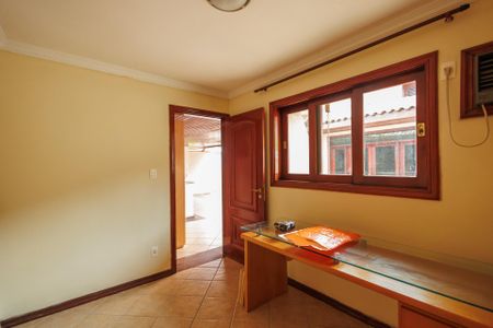 Casa de condomínio para alugar com 300m², 5 quartos e 2 vagasQuarto de Serviço