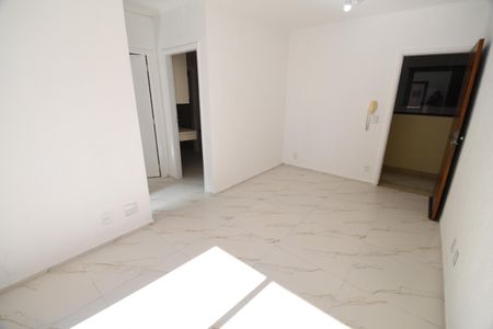 Sala de apartamento à venda com 1 quarto, 50m² em Ponte Preta, Campinas