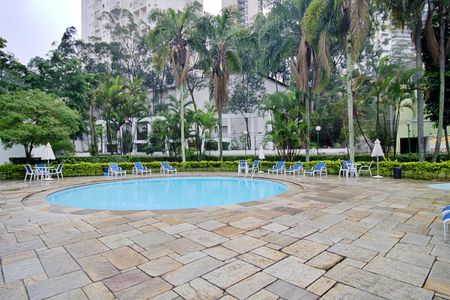 Apartamento para alugar com 102m², 3 quartos e 2 vagasÁrea comum - Piscina