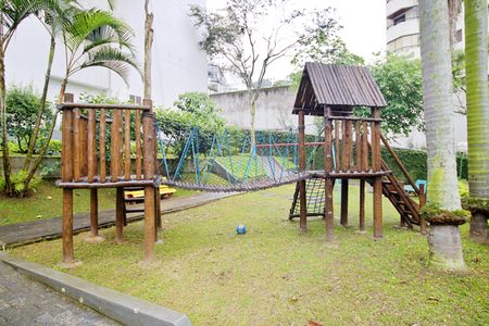 Apartamento para alugar com 102m², 3 quartos e 2 vagasÁrea comum - Playground