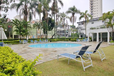 Apartamento para alugar com 102m², 3 quartos e 2 vagasÁrea comum - Piscina