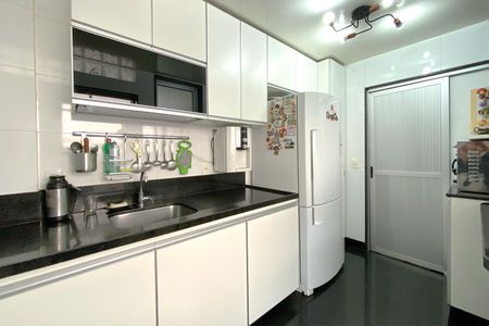 Apartamento à venda com 100m², 3 quartos e 1 vaga Apartamento à venda com 100m², 3 quartos e 1 vagaCozinha