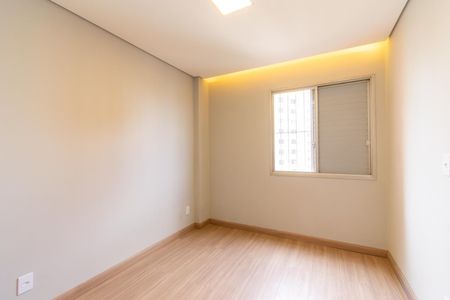 Apartamento à venda com 119m², 3 quartos e 1 vagaQuarto 2
