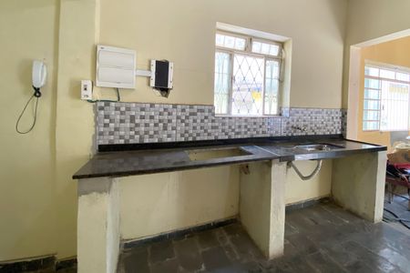 Casa para alugar com 392m², 4 quartos e 8 vagasCozinha