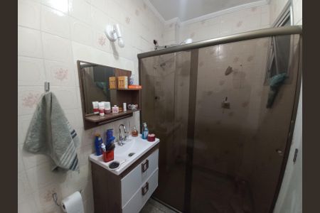 Banheiro de apartamento para alugar com 1 quarto, 56m² em Centro, São Vicente
