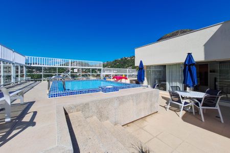 Apartamento à venda com 80m², 2 quartos e 1 vagaÁrea comum