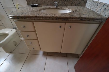 Apartamento para alugar com 90m², 3 quartos e 2 vagasBanheiro Social