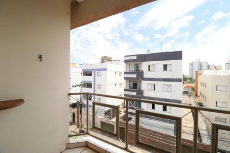 Sacada de apartamento para alugar com 3 quartos, 90m² em Santa Mônica, Uberlândia