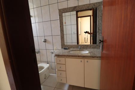 Apartamento para alugar com 90m², 3 quartos e 2 vagasBanheiro Social