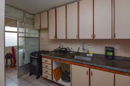 Apartamento à venda com 65m², 2 quartos e 2 vagasCozinha