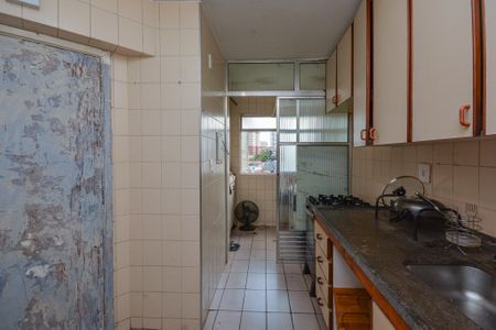 Apartamento à venda com 65m², 2 quartos e 2 vagasCozinha