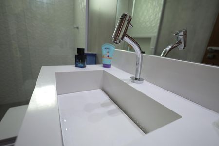 Casa à venda com 147m², 3 quartos e 3 vagasBanheiro Suíte 2