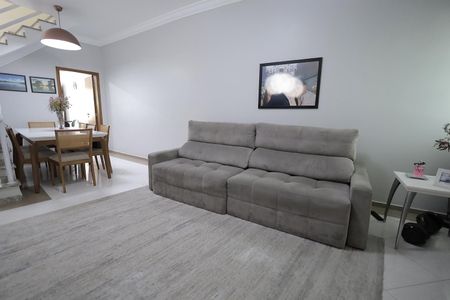 Casa à venda com 147m², 3 quartos e 3 vagasSala