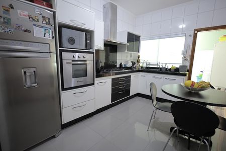 Casa à venda com 147m², 3 quartos e 3 vagasCozinha