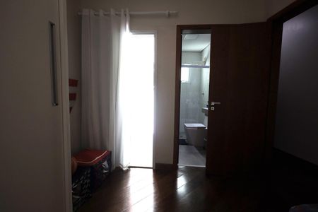 Casa à venda com 147m², 3 quartos e 3 vagasSuíte 2